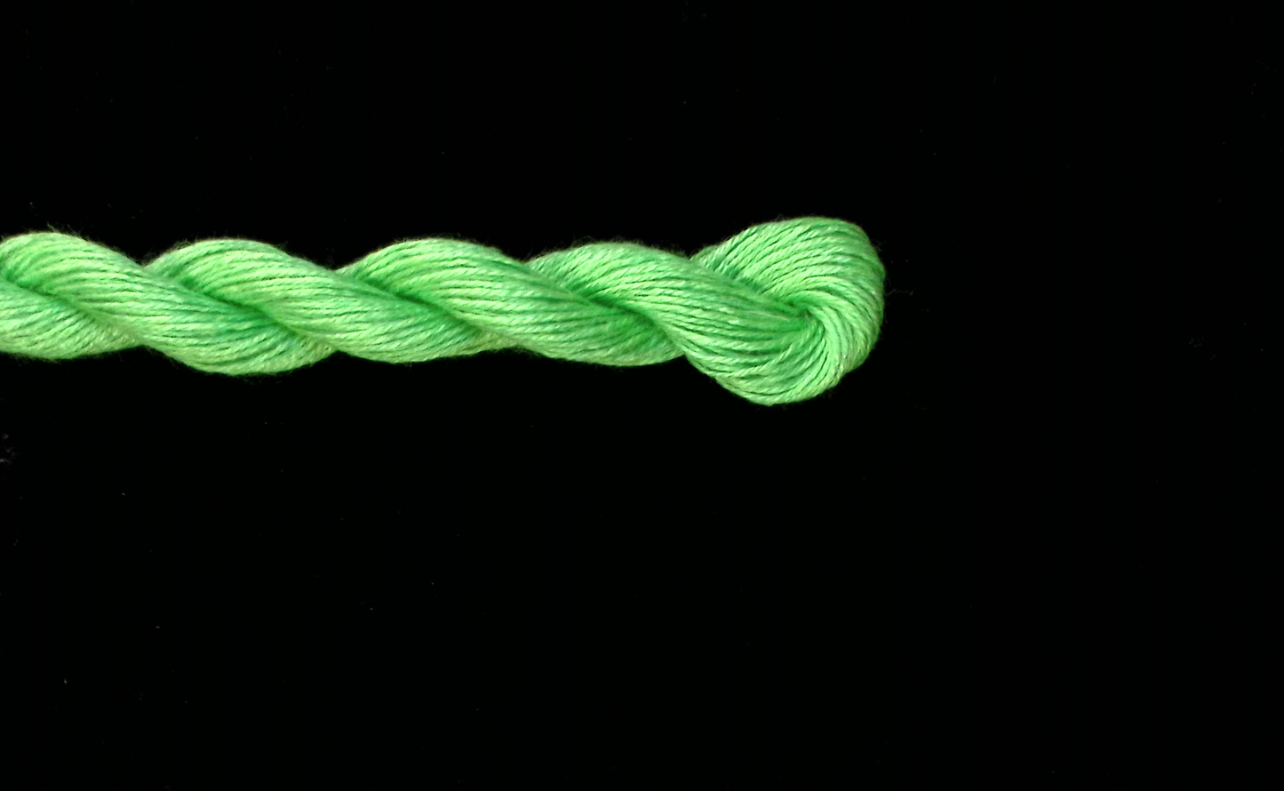 5074 Spring Green Solid Color Impressions Thread