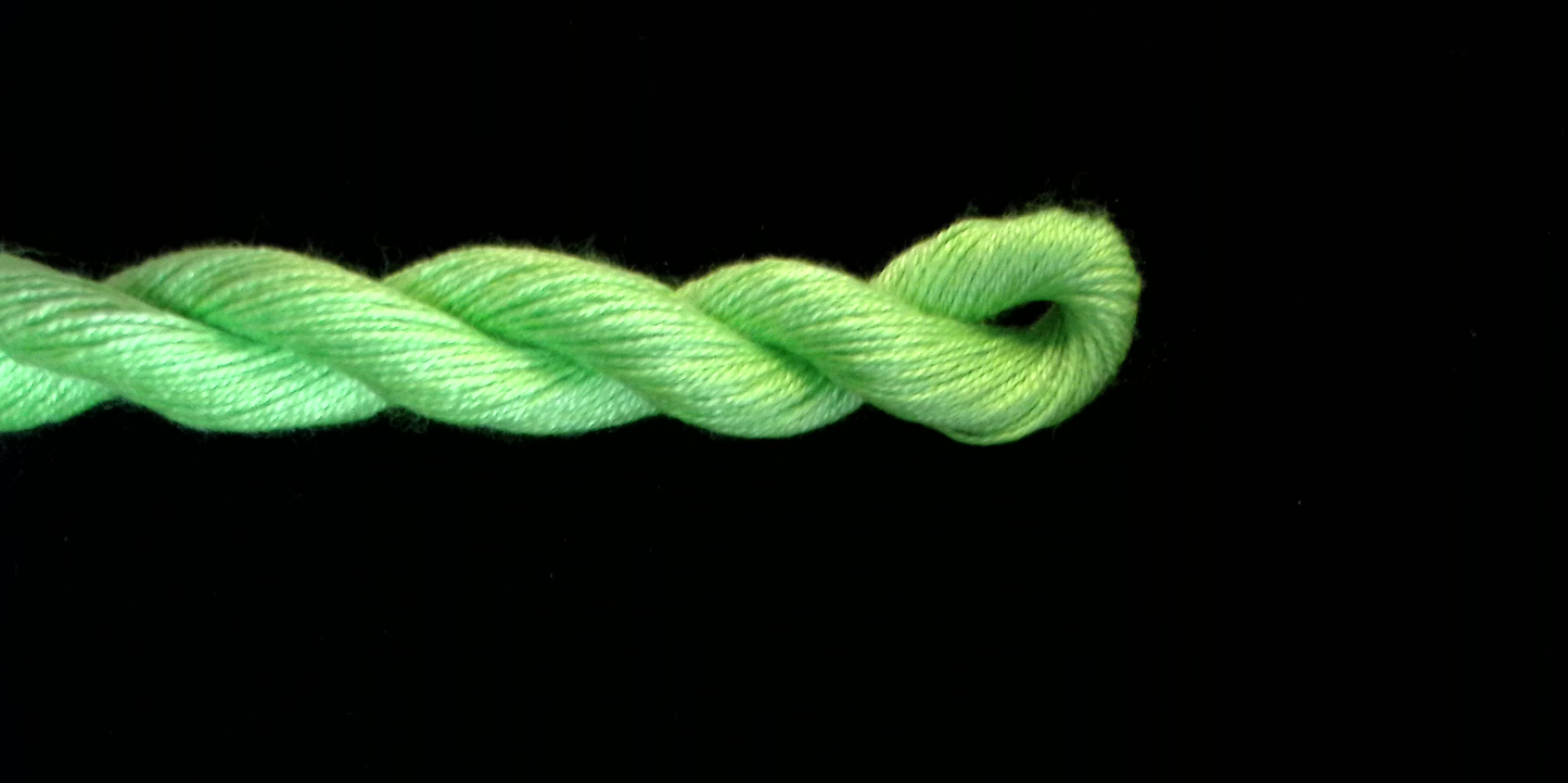 5076 Spring Green Solid Color Impressions Thread