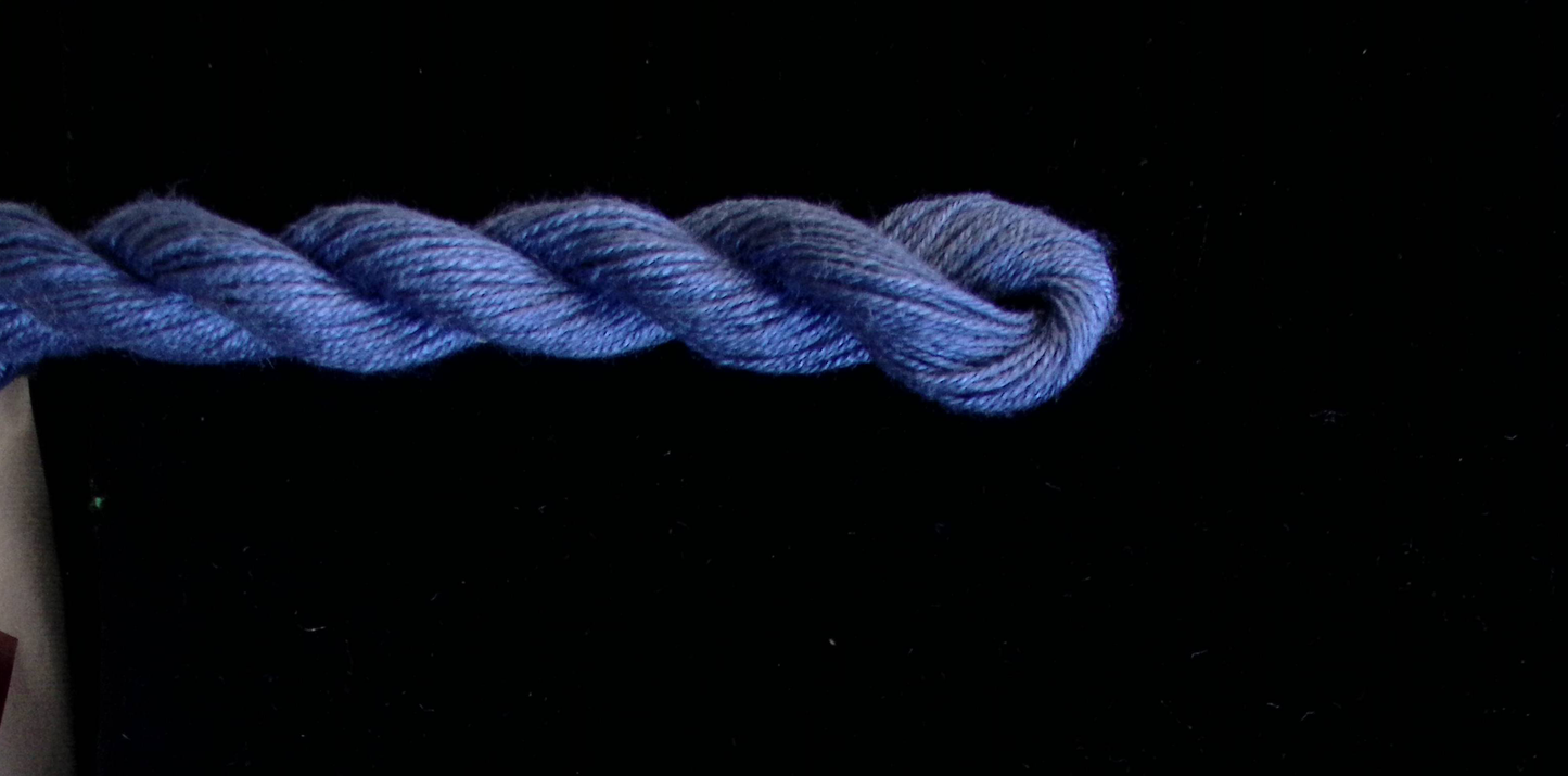 7001 Williamsburg Blue Solid Color Impressions Thread