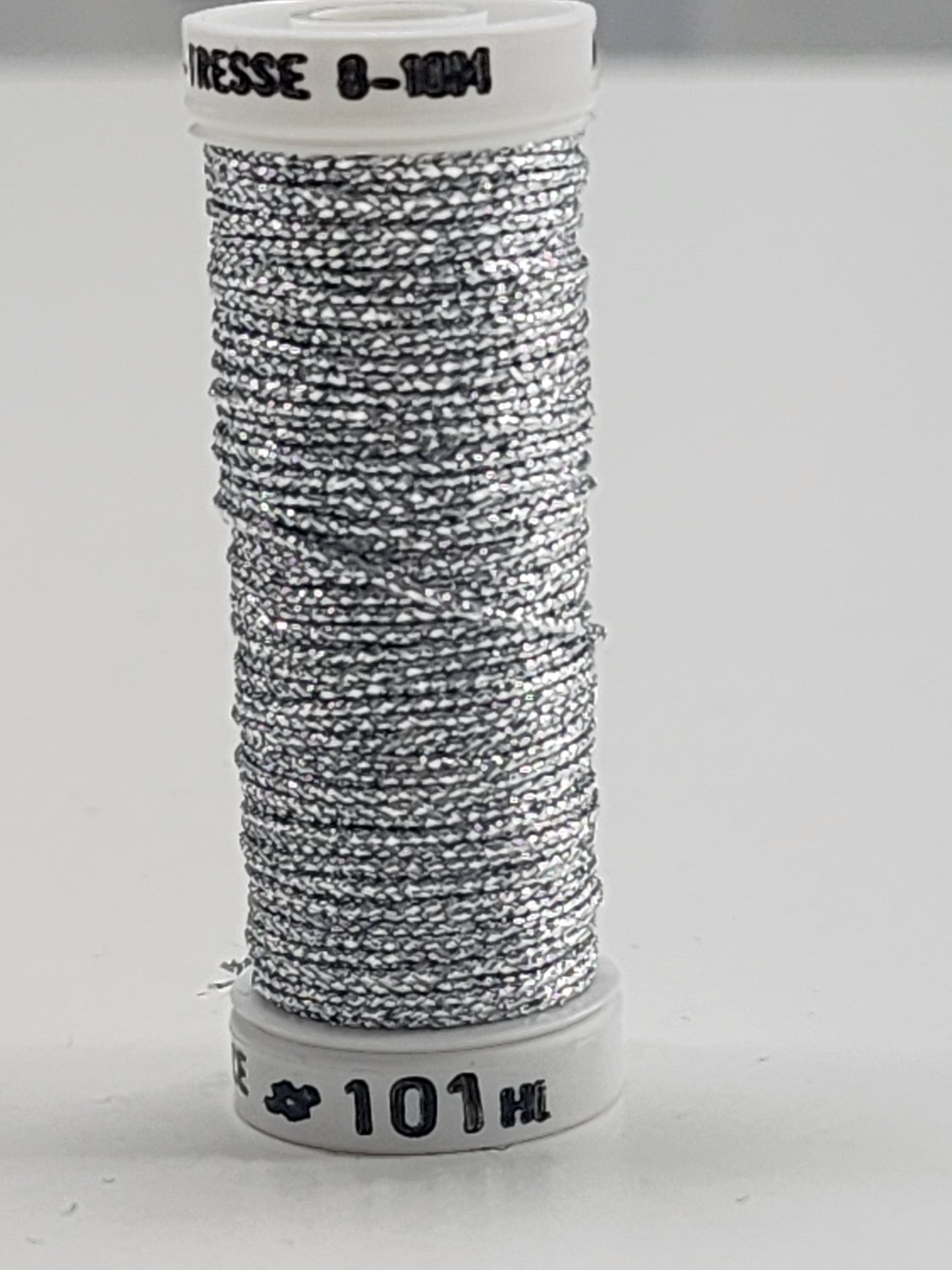 Au Ver A Soie Metallic #8 101HL