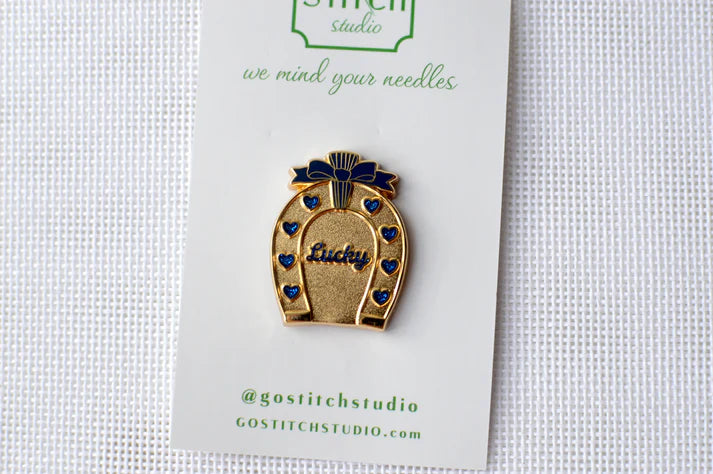 Lucky Horseshoe Sapphire Needle Minder Go Stitch Studio