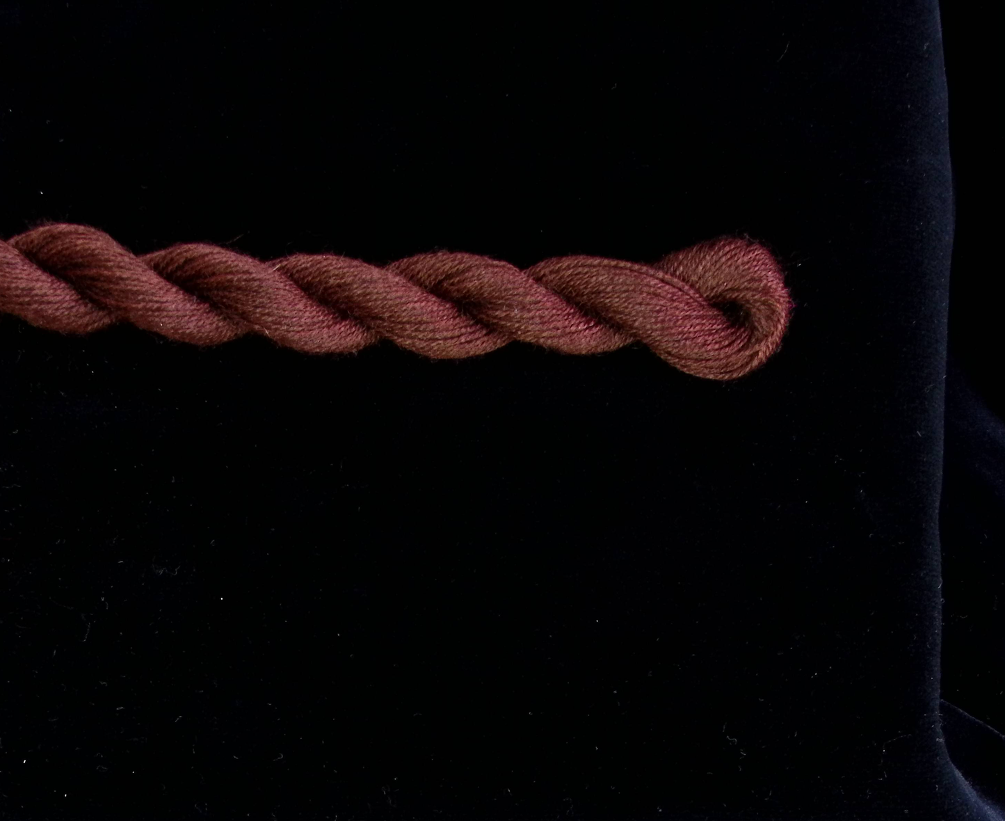 1110 Cedar Brown Solid Color Impressions Thread