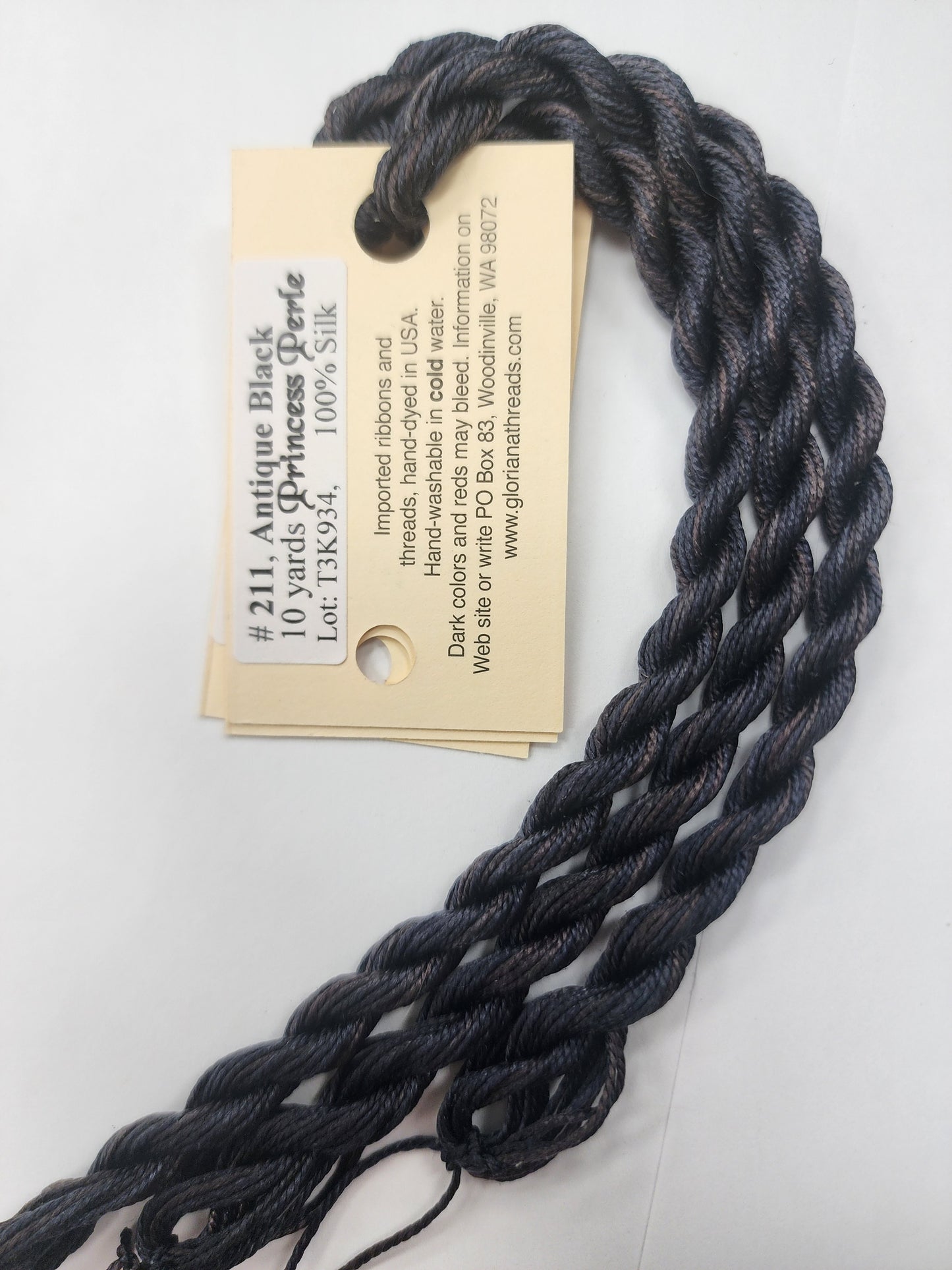 PP-211 Antique Black Princess Perle Gloriana