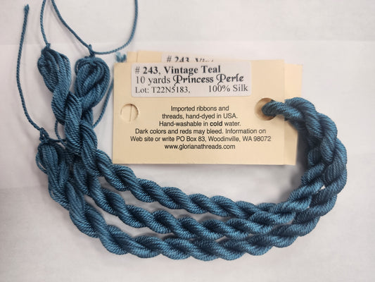 PP-243 Vintage Teal Princess Perle Gloriana