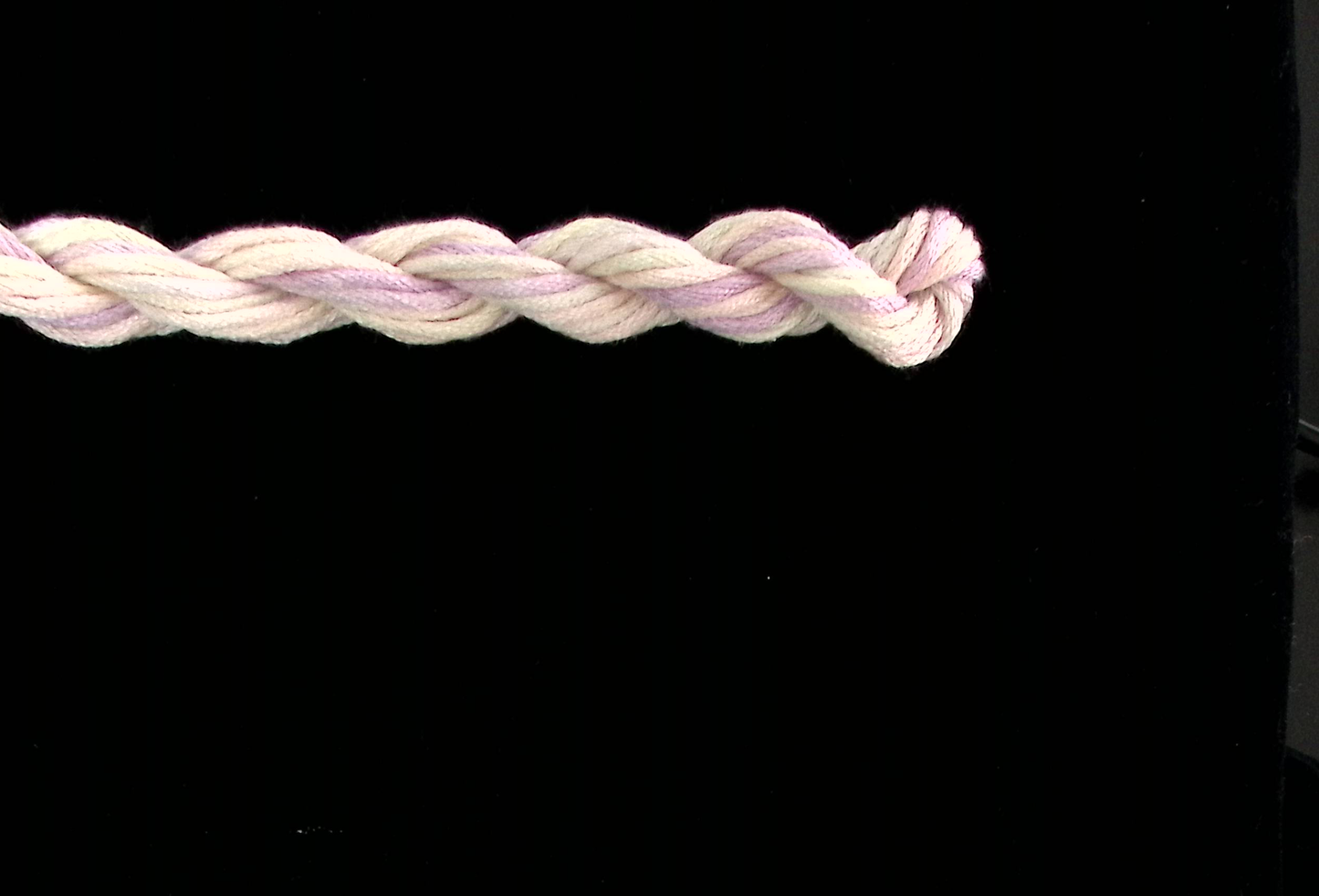 Marshmallow Waterlilies Thread