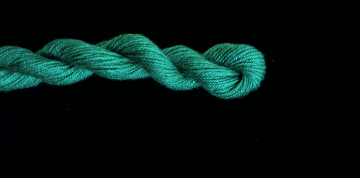 5081 Kelly Green Solid Color Impressions Thread