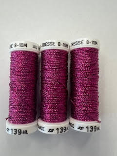 Au Ver A Soie Metallic #8 139HL