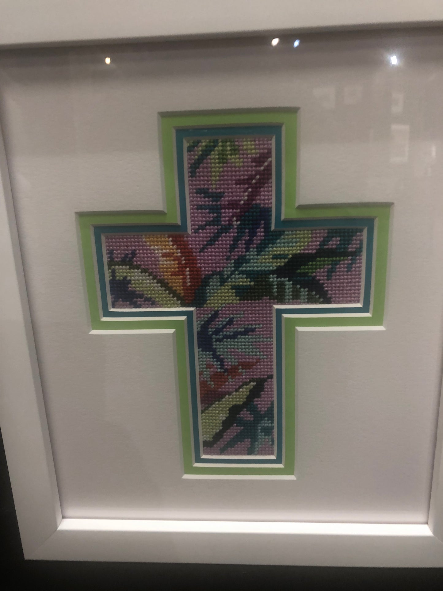 Colors of Praise Cross Tropical