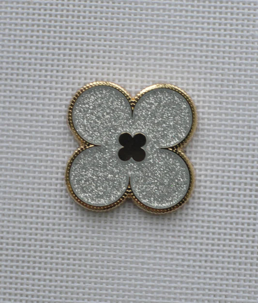 Silver Glitter Clover Needle Minder Go Stitch Studio