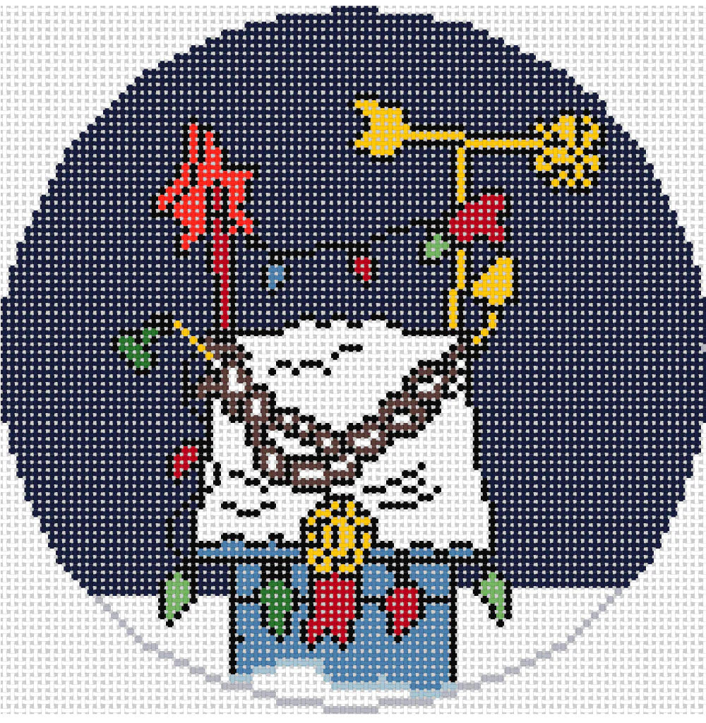Peanuts Snoopy's Decorated Doghouse