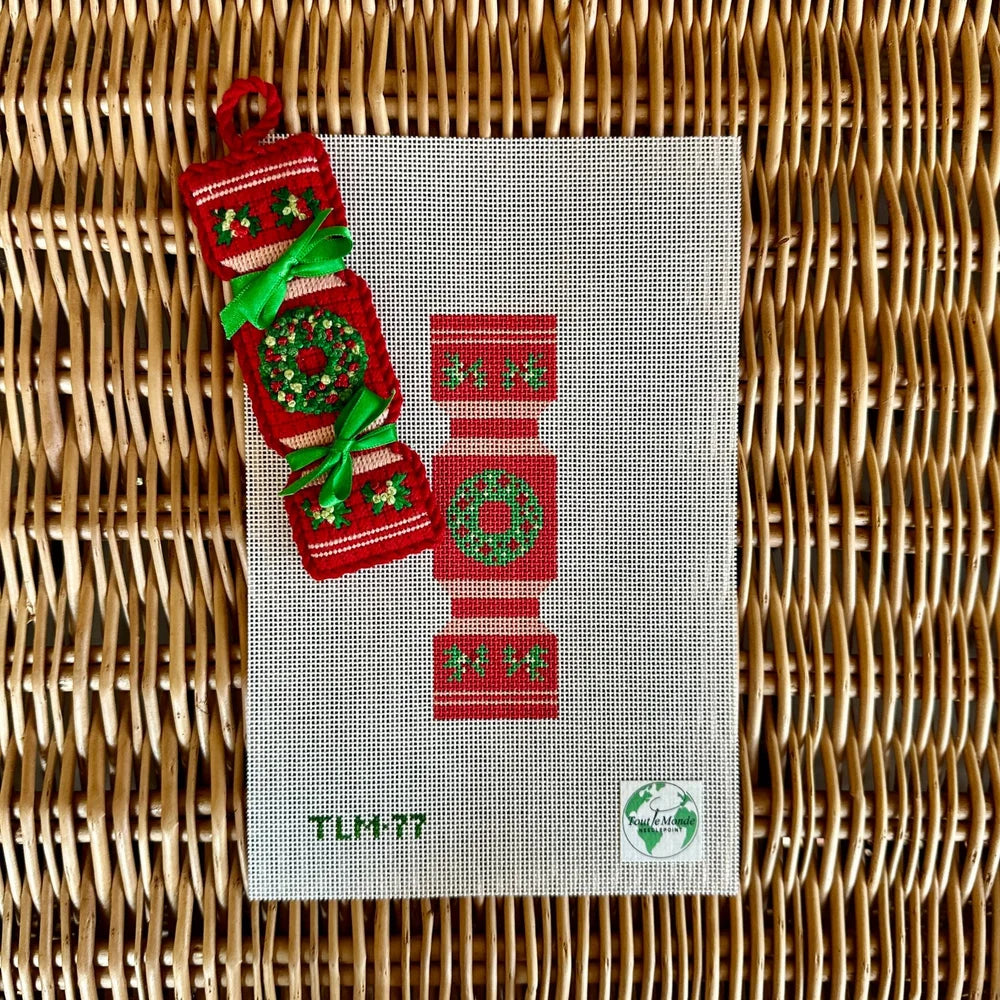 Christmas Cracker Wreath and Holly Red TLM77