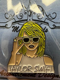 Taylor Swift Needle Minder