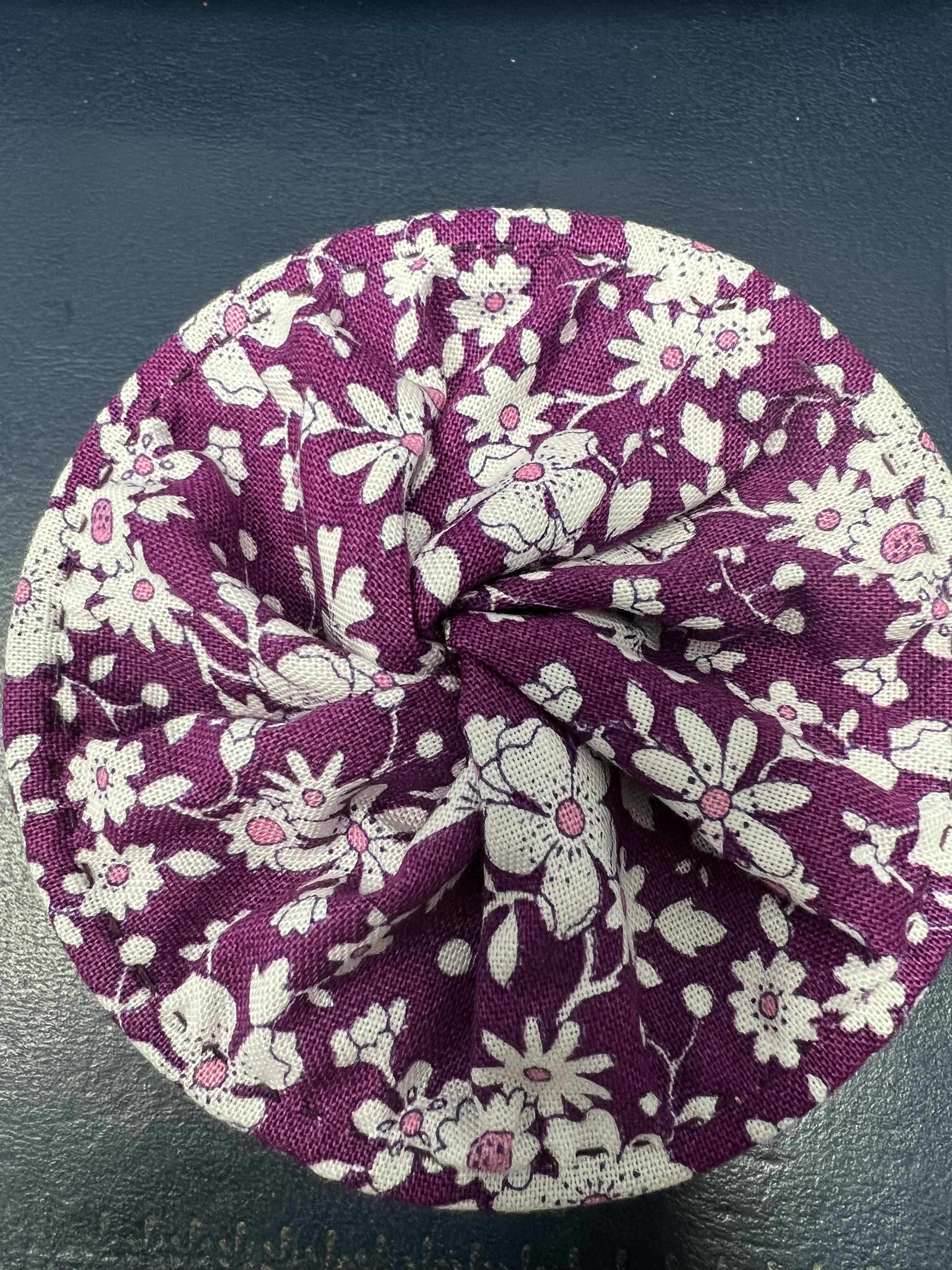 Collapsible Thread Catcher – Artful Stitches