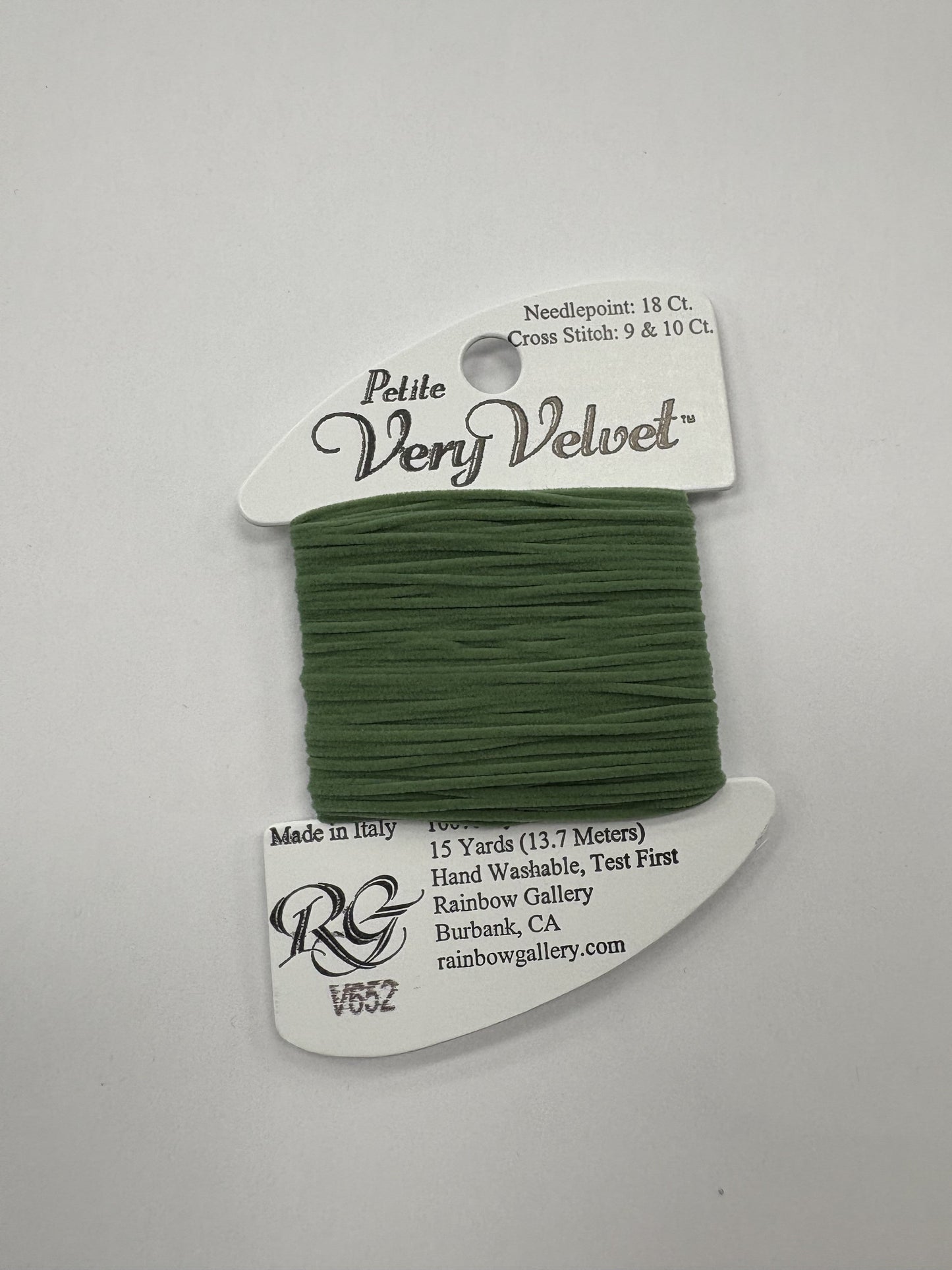 V652 Hunter Green
